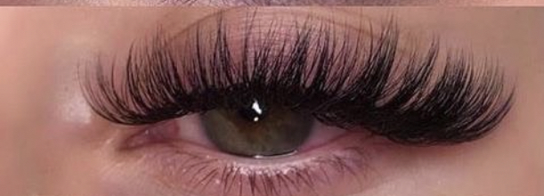 Lash Extensions in Darwin